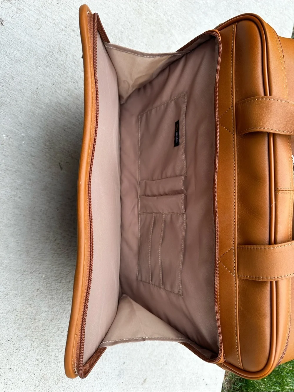 WALKER Solo BROWN LEATHER ROLLING BRIEFCASE, never used !